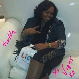 Meet your Posher, Evelyn